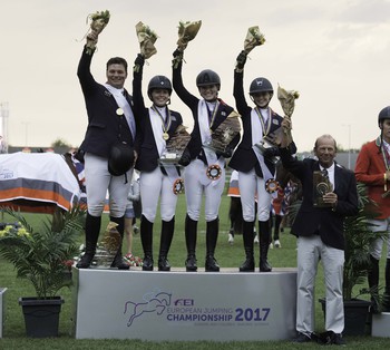 Gold for British Showjumping’s Team NAF Young Riders